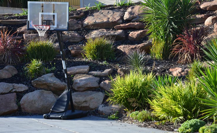 Moss Rock Retaining Walls Adelaide Using Adelaide Moss Rocks